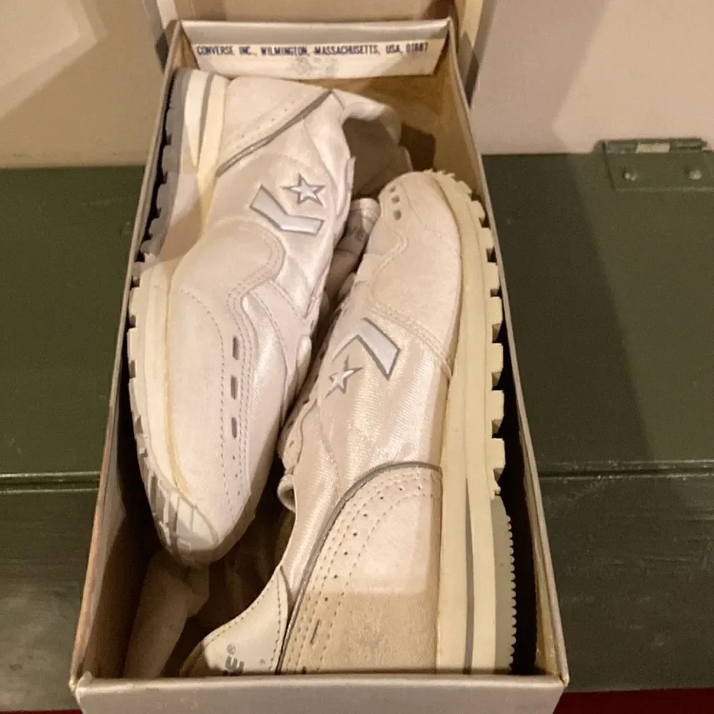 Vintage Converse NEVER WORN
